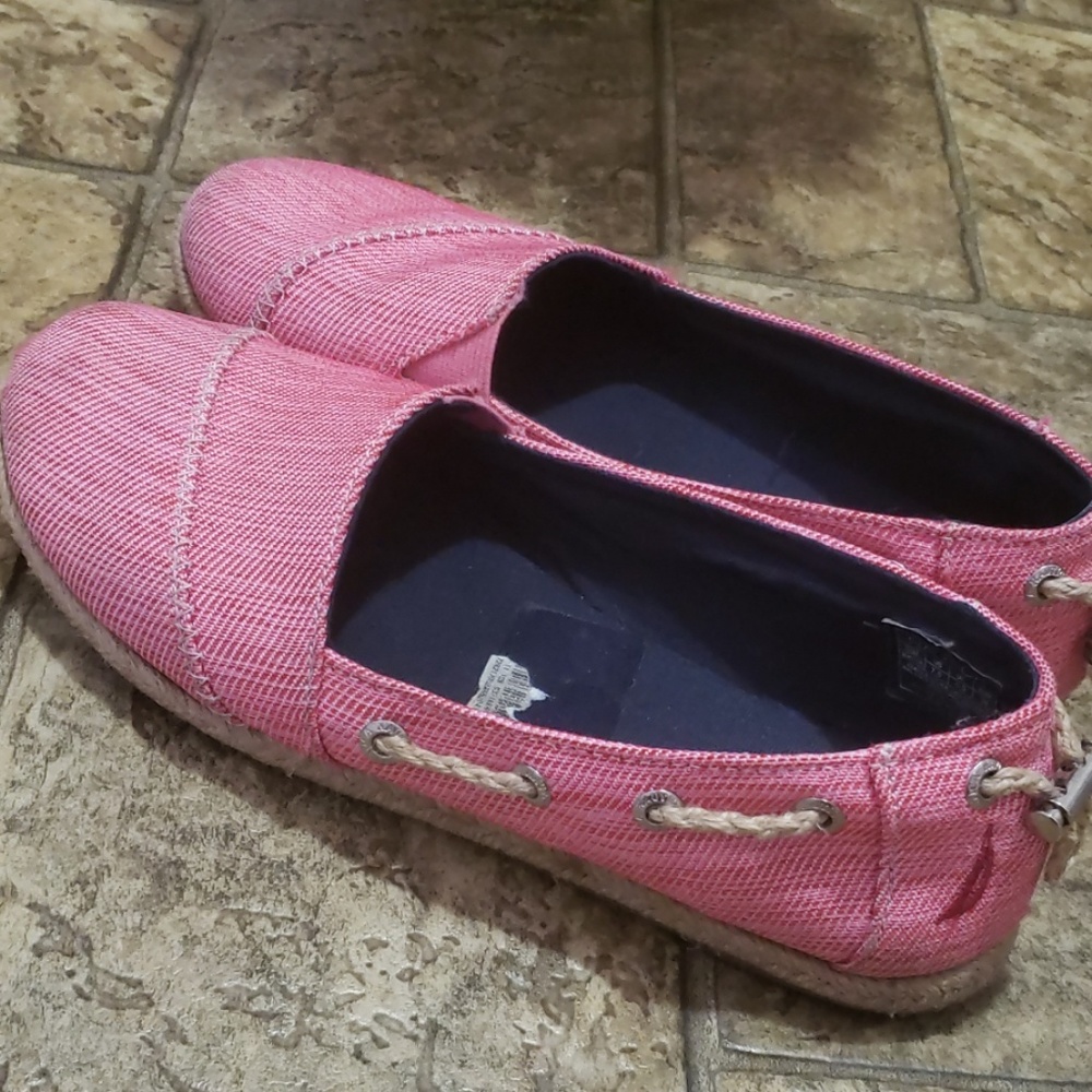 Shoes - Picture 3 of 5